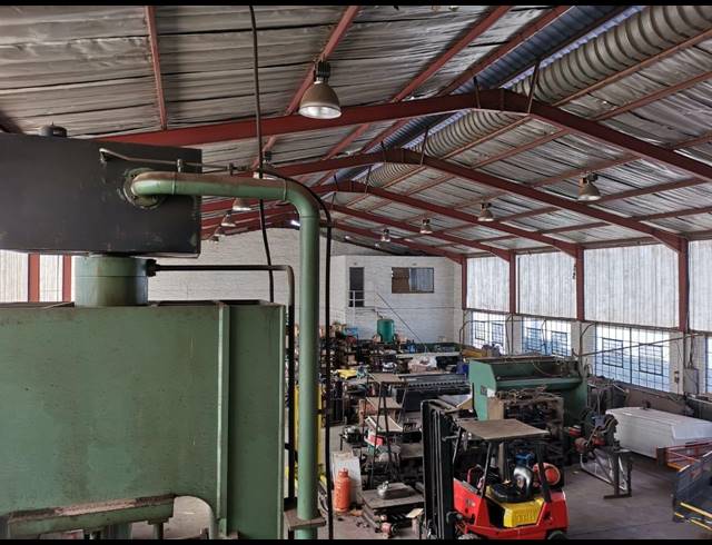 3,228M² WAREHOUSE FOR SALE IN HERIOTDALE